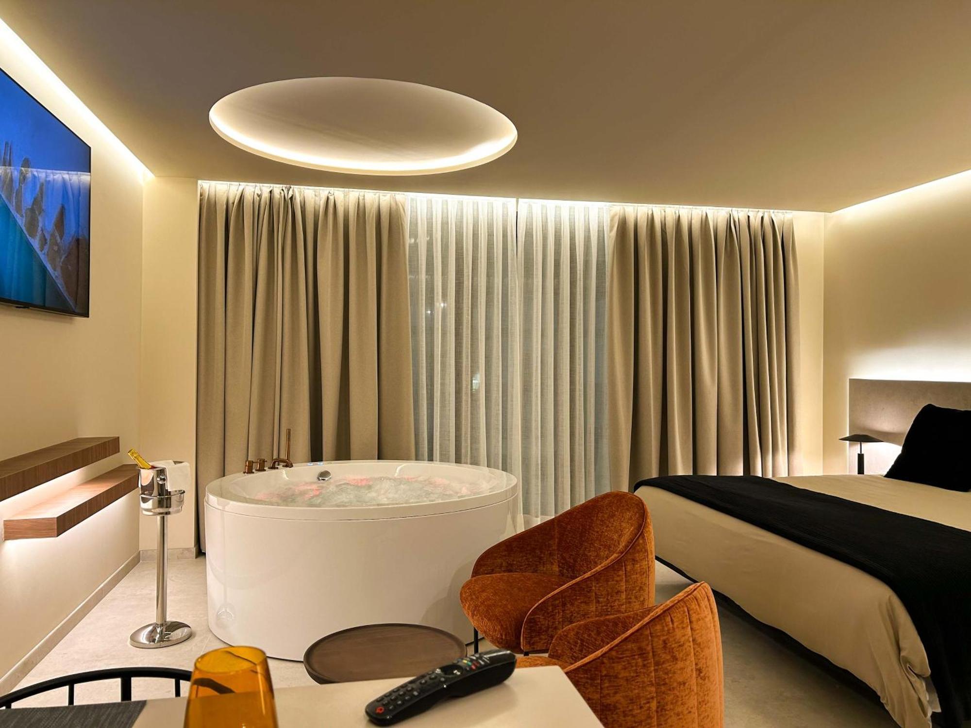 Olea Suites アルカラ・デル・フカル エクステリア 写真